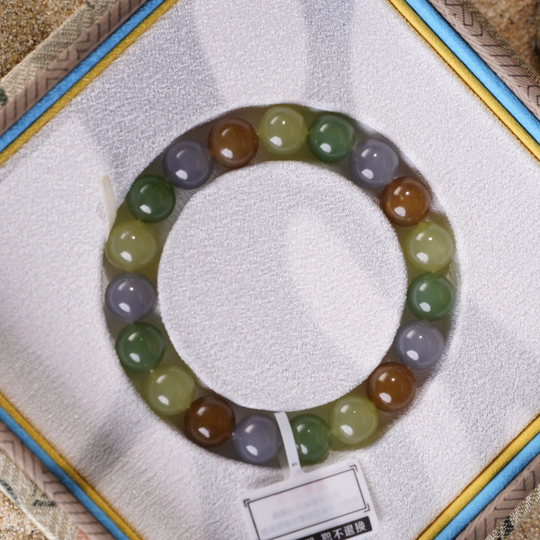 ZW910二十世纪和田玉多宝手串