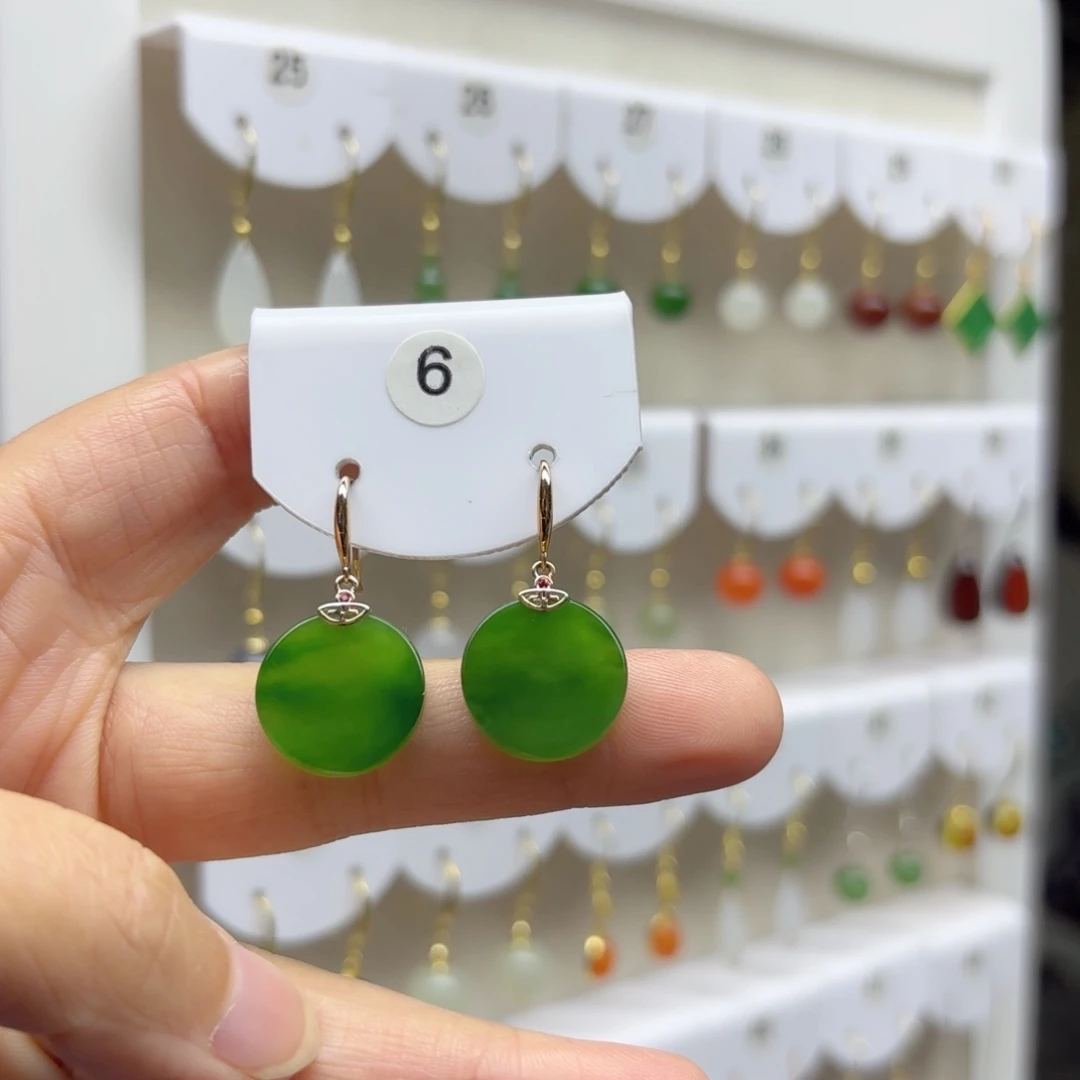 18K金镶嵌和田玉耳饰