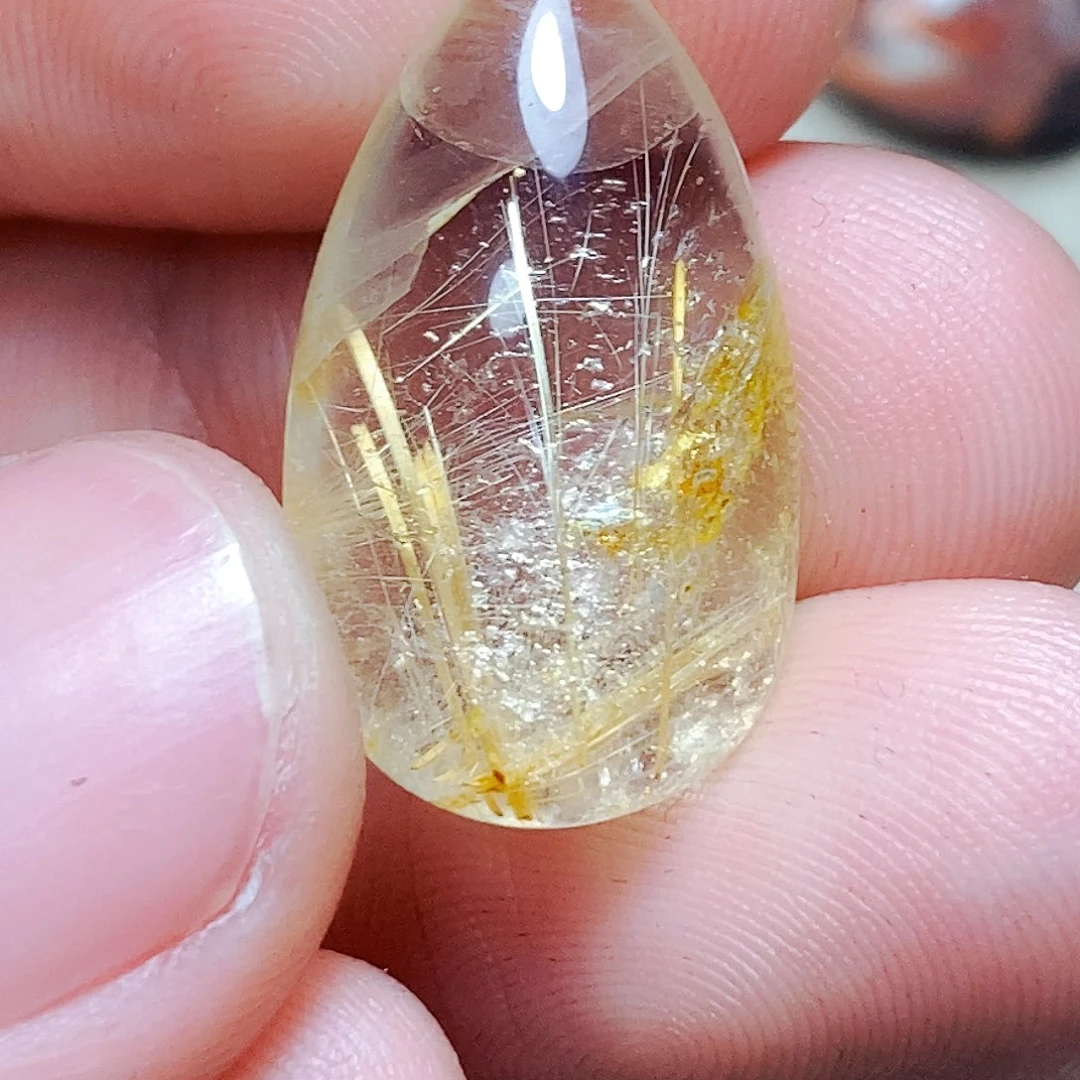 玛瑙/玉髓颈饰未镶嵌芳***?