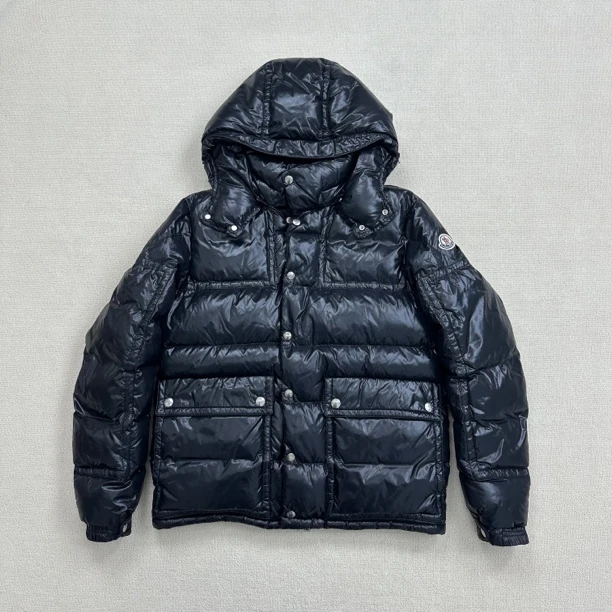 99新 MONCLER 口袋植绒logo可拆卸连帽羽绒服/3码/WL0623
