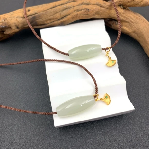 和田玉套绳-多样性发一-251021013【尺寸约11*27mm】