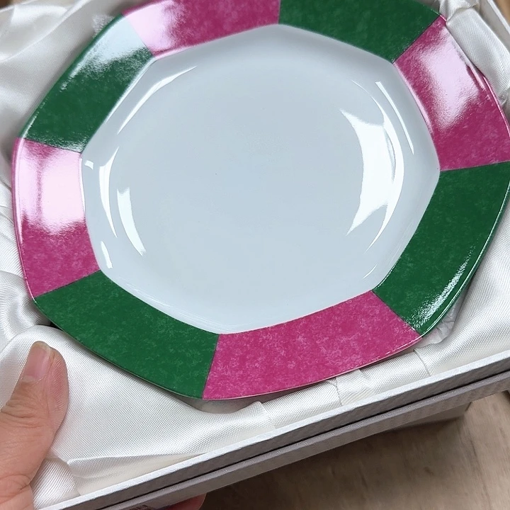 郁***秋瓷片哈哈哈哈哈哈哈哈哈哈