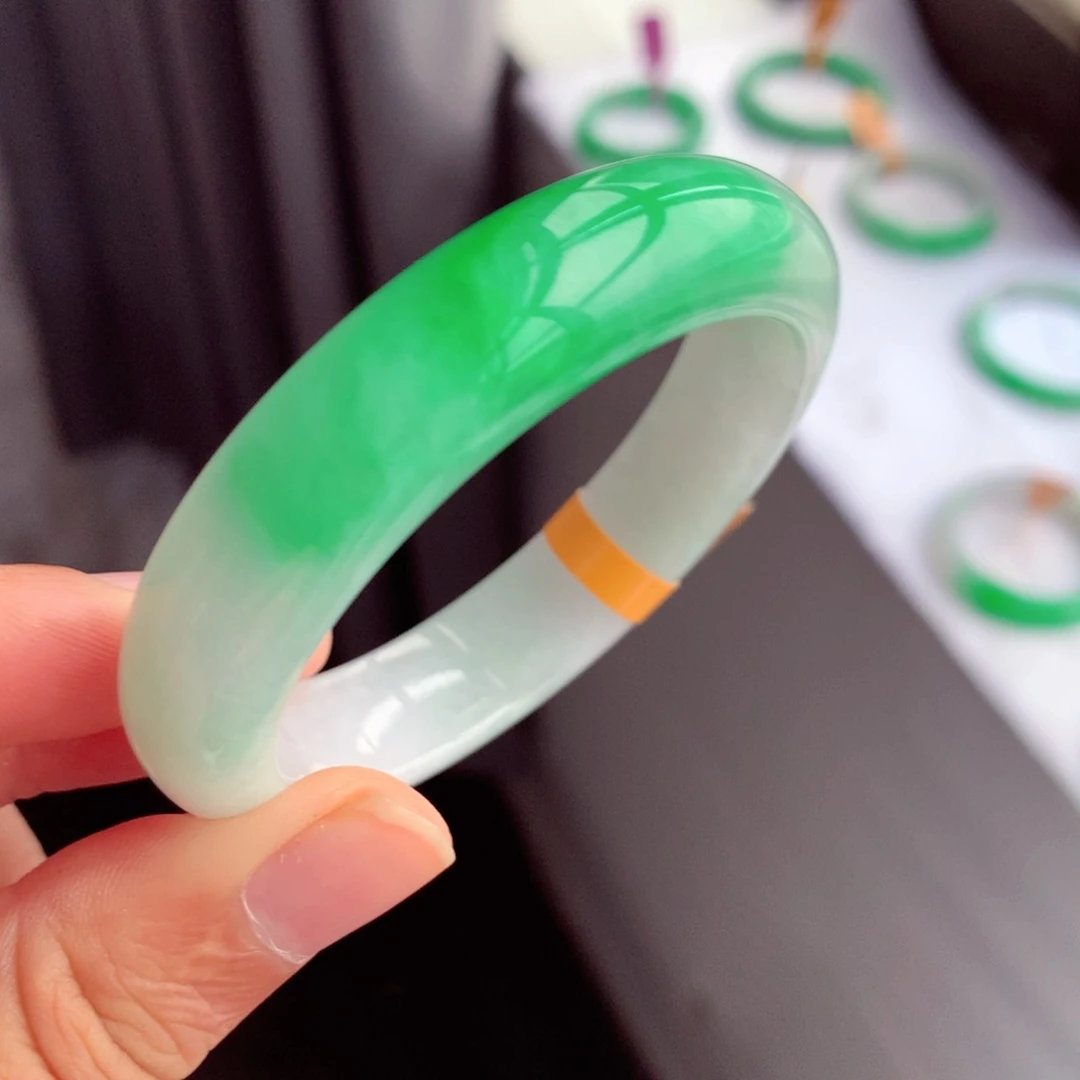 未镶嵌手镯翡翠缅甸翡翠