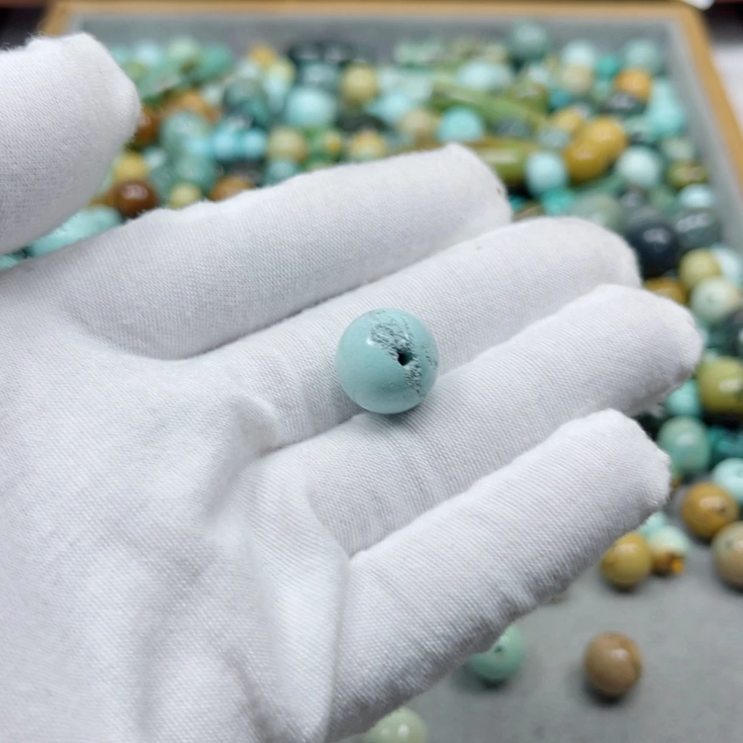 绿松石未镶嵌挂件