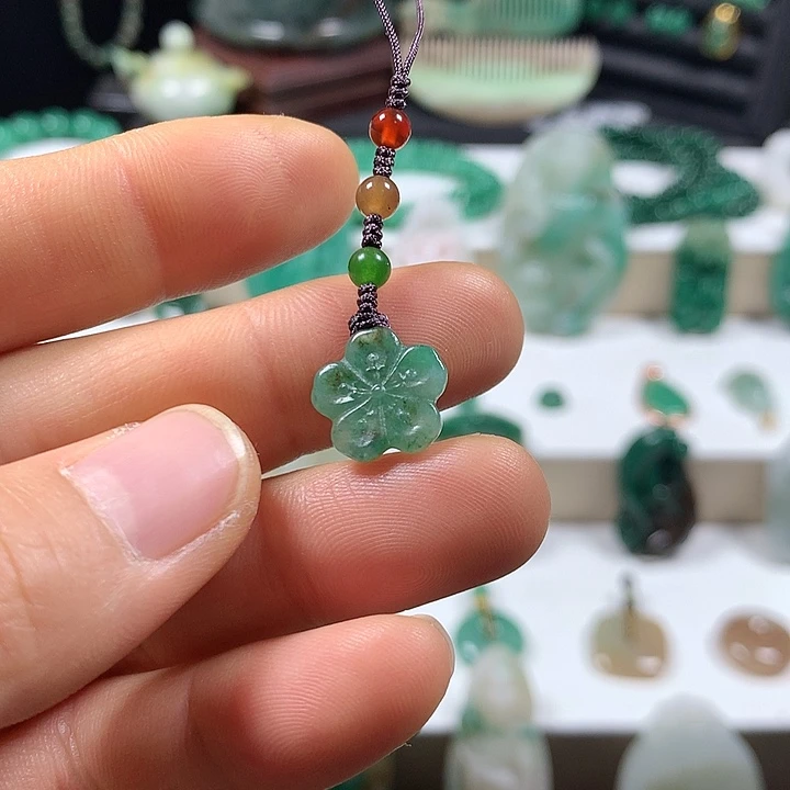 未镶嵌独山玉颈饰