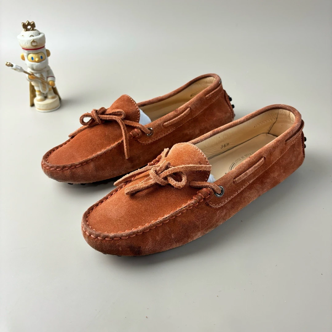 95新 TOD’S/托德斯 蝴蝶结麂皮低跟鞋 36.5码 YLP3093