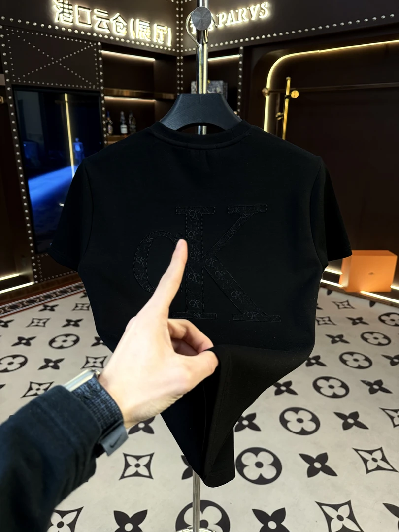 2025新款男士T恤潮流爆款轻奢百搭休闲时尚【2528】