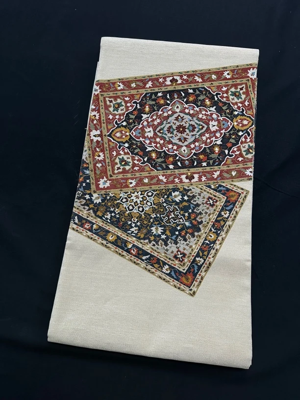 清货缂丝底两通宝相花明缂丝