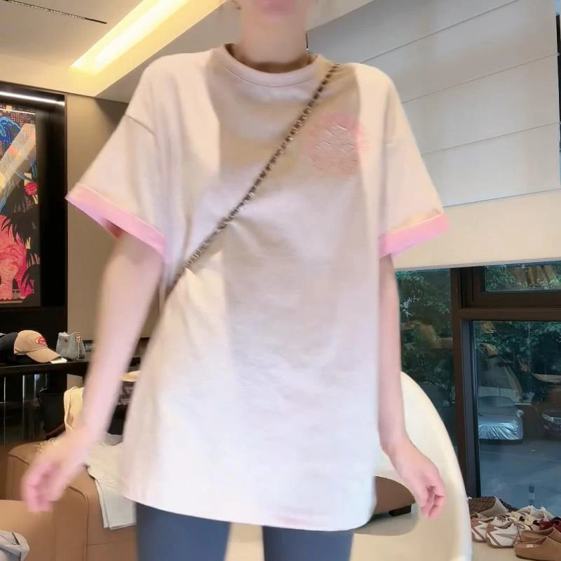 美式复古圆领轻奢短袖T恤女士2025夏季新款百搭舒适感透气上衣女