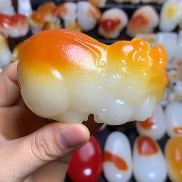 新疆戈壁石五彩石