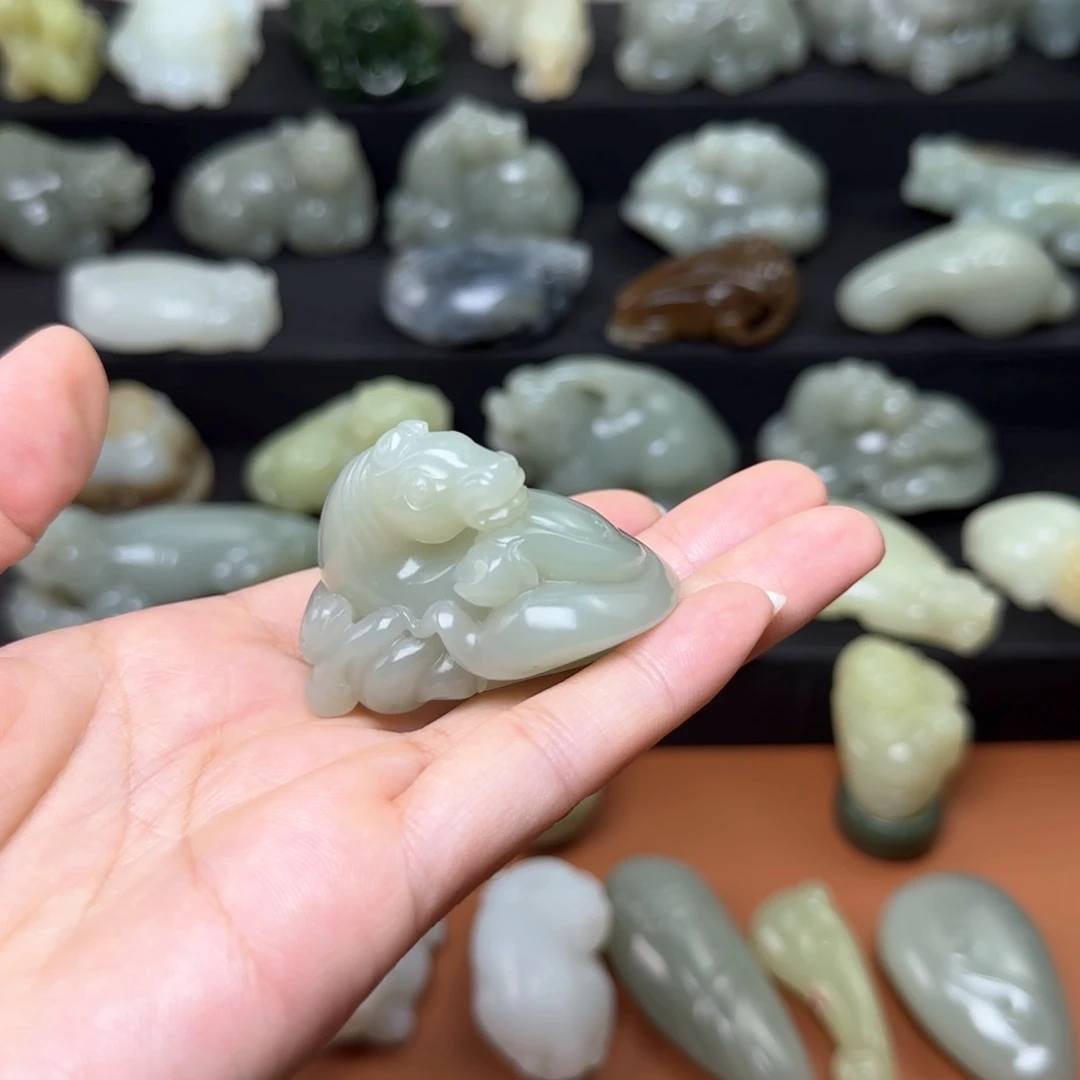 未镶嵌和田玉（糖玉）把件