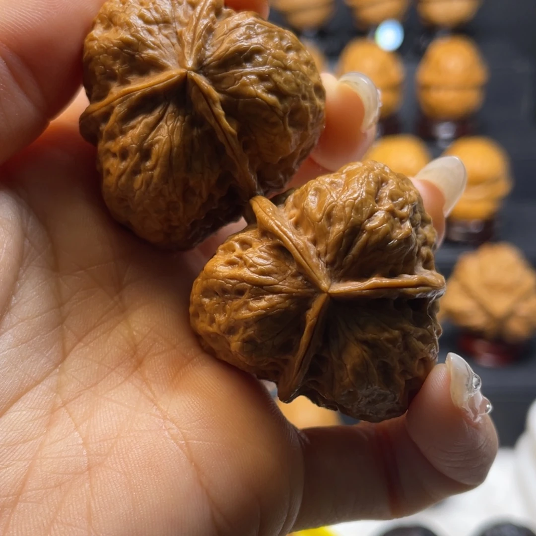 北***岗把件文玩核桃Y8富贵花开