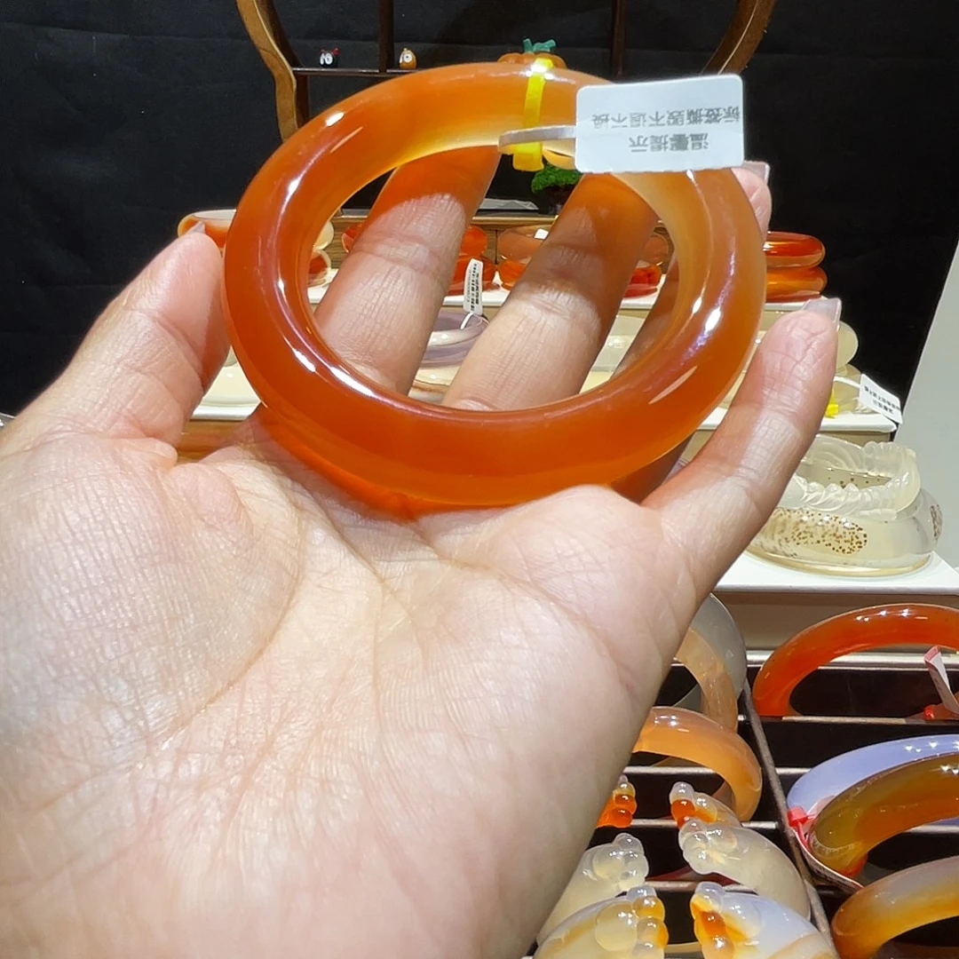 玛瑙/玉髓未镶嵌手镯