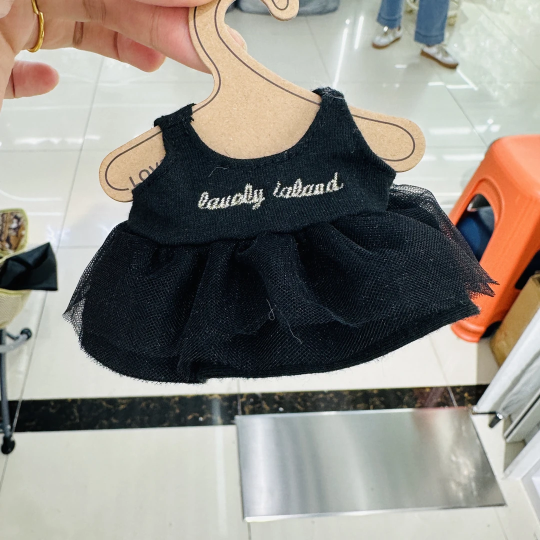 17CM潮玩娃衣通用小黑裙搭配帽子鞋子