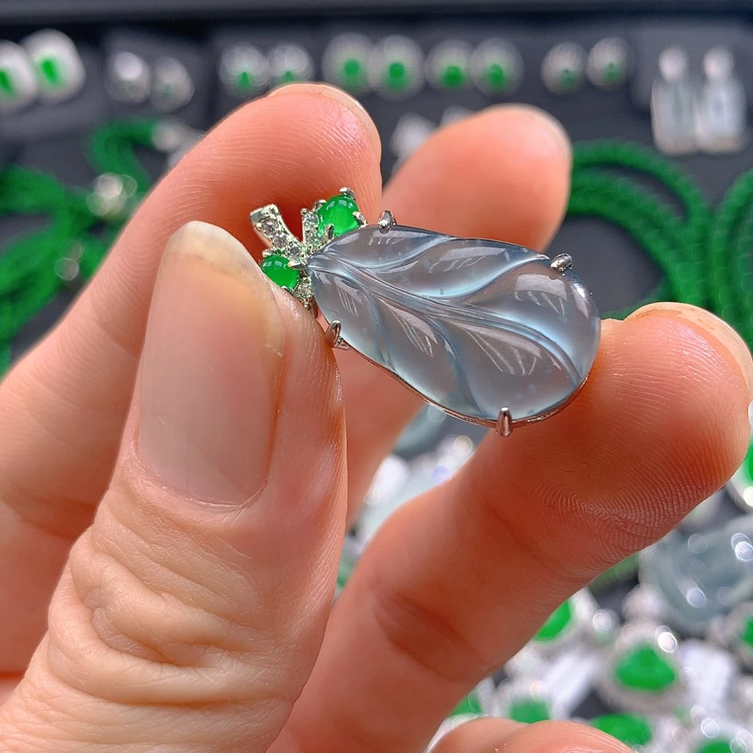 翡翠手链未镶嵌翡翠