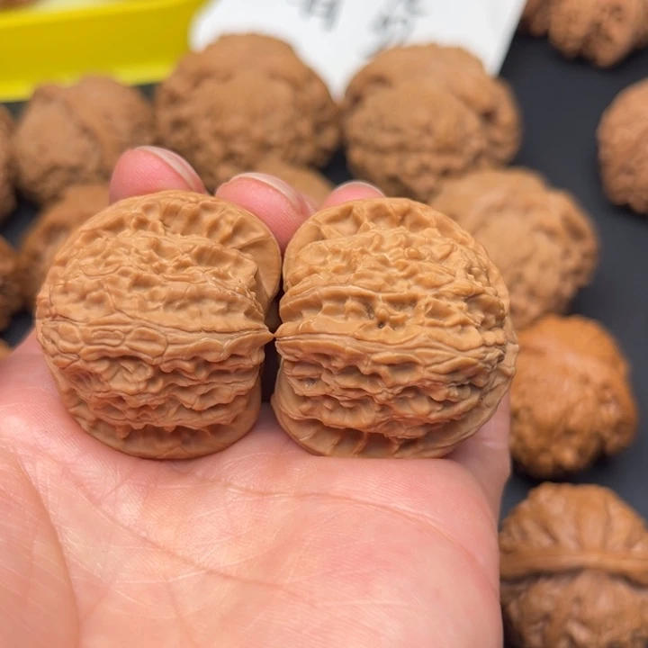 文玩核桃把件磊*白狮子36