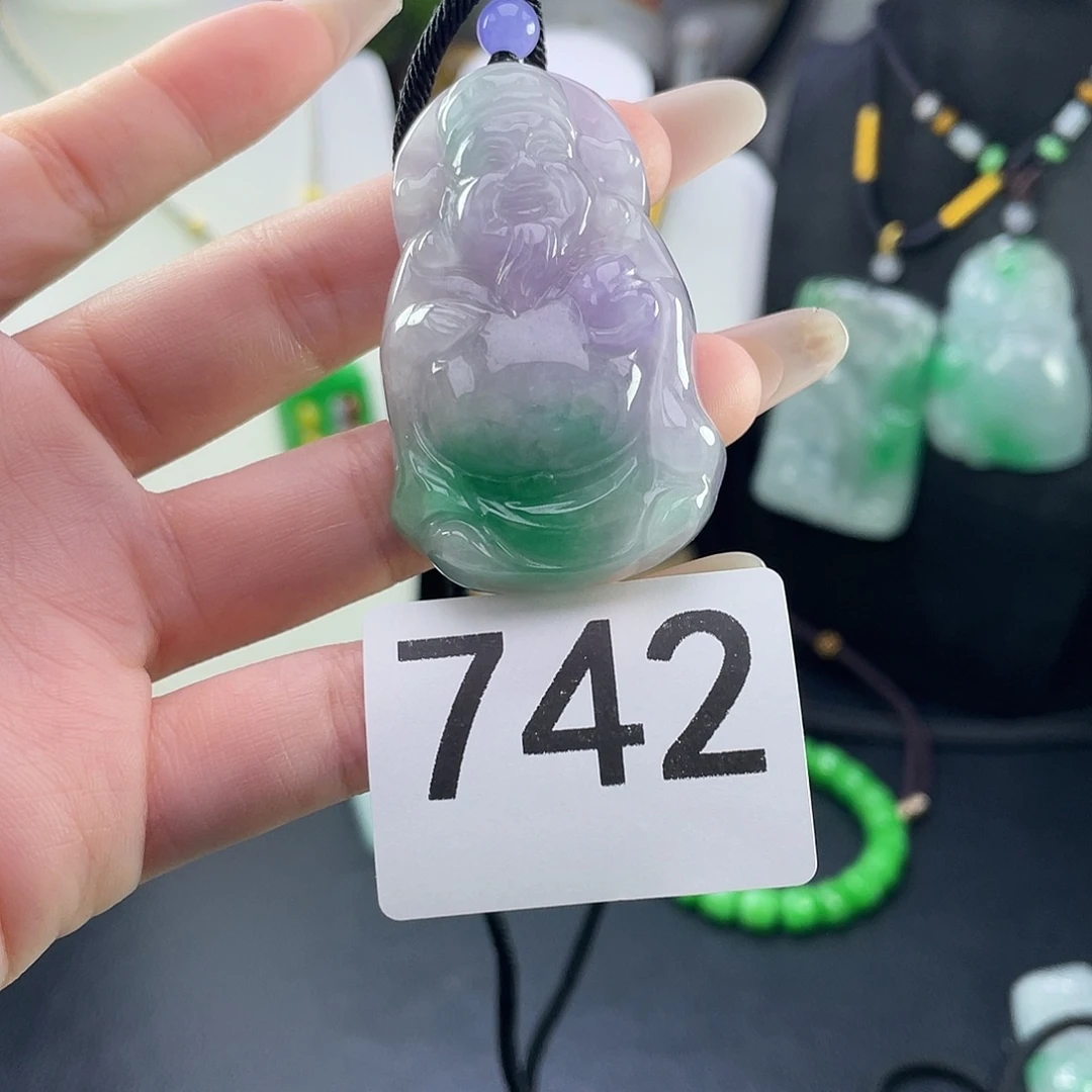 翡翠未镶嵌吊坠(赠链)