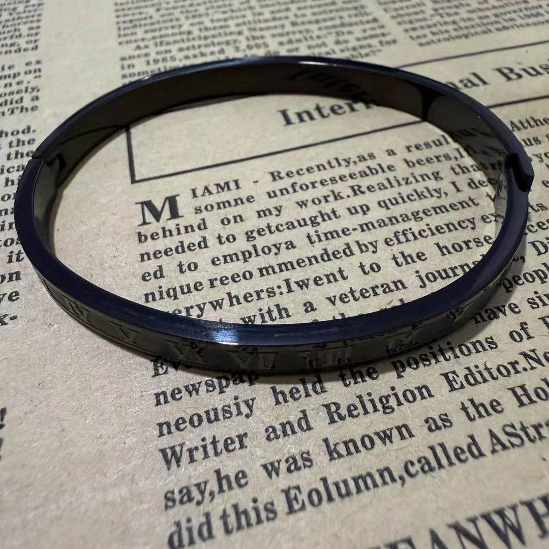 足银手镯   收藏级轻奢时尚气质简约精致手镯F13101