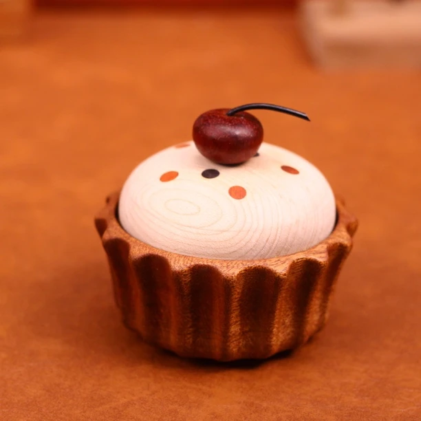 过木不忘｜实木蛋糕收纳盒可爱桌面摆件儿童生日礼物