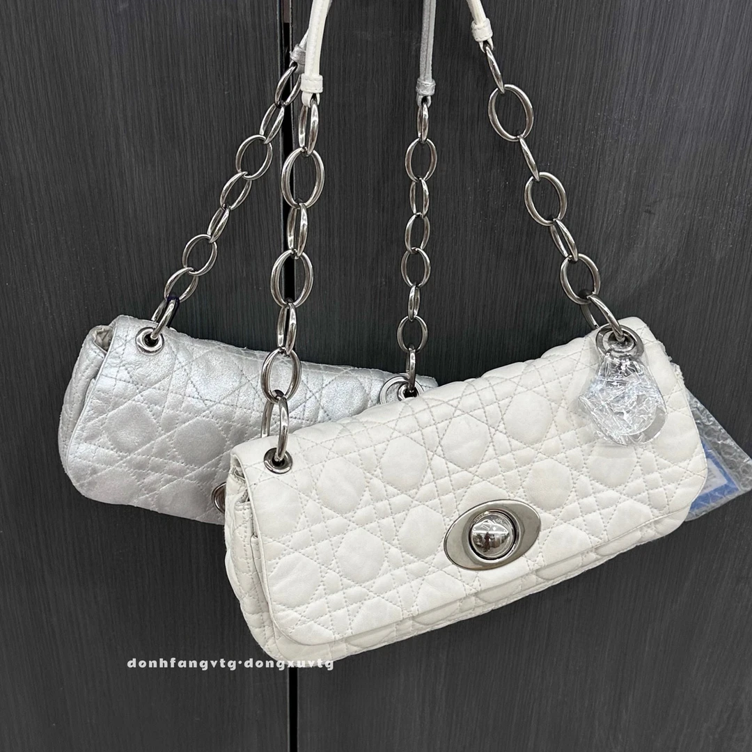 95新 DIOR/迪奥 dior 白色星球腋下单肩包