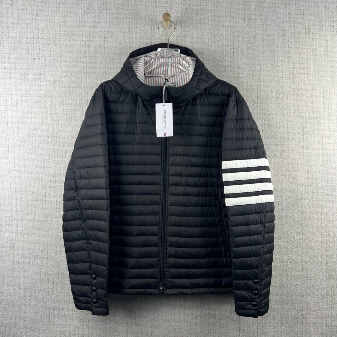 未使用 THOMBROWNE 绗缝四道杠连帽羽绒服/尺码5/编号9282