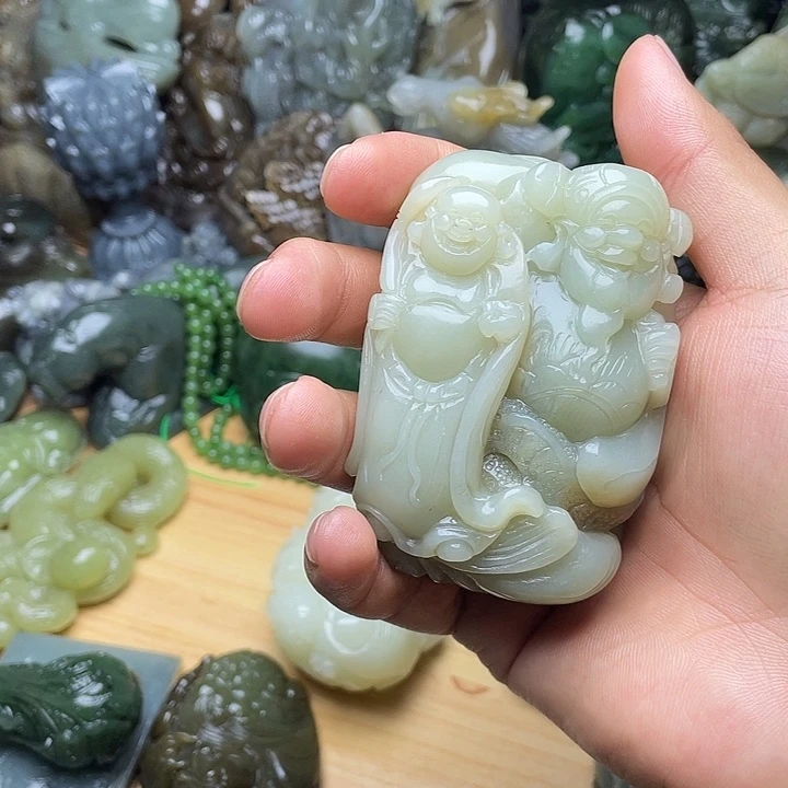 皮***.未镶嵌和田玉挂件