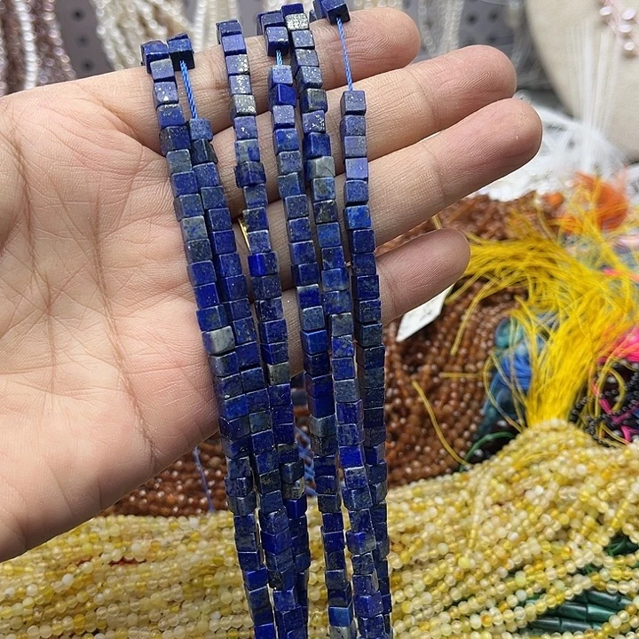 玛瑙/玉髓未镶嵌珠宝半成品一条4mm左右青金方糖