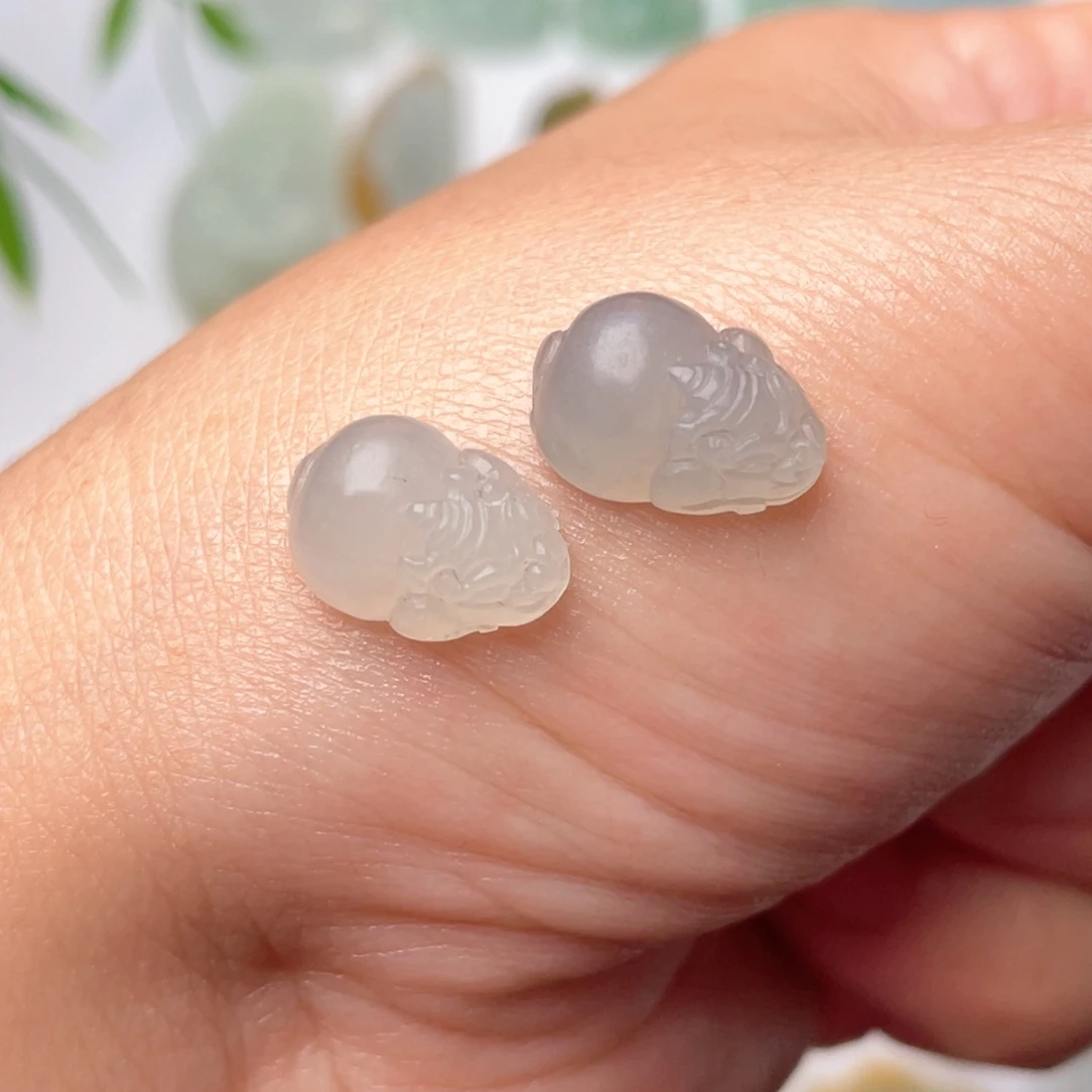 定制翡翠未镶嵌貔貅