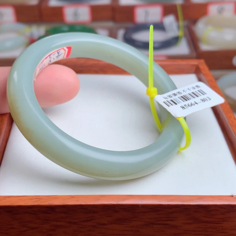 【闪购商品】和田玉手镯未镶嵌53.9