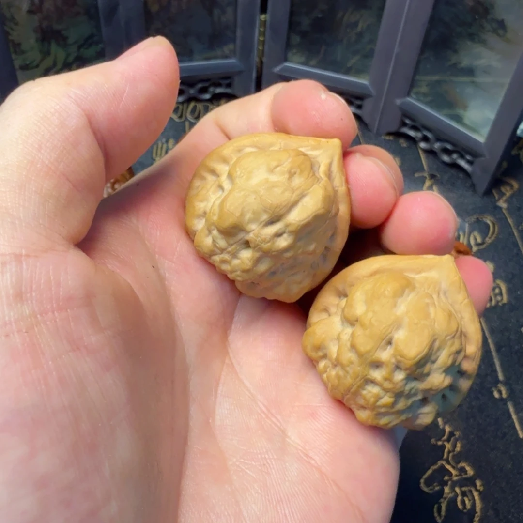 文玩核桃吊坠古蟾34