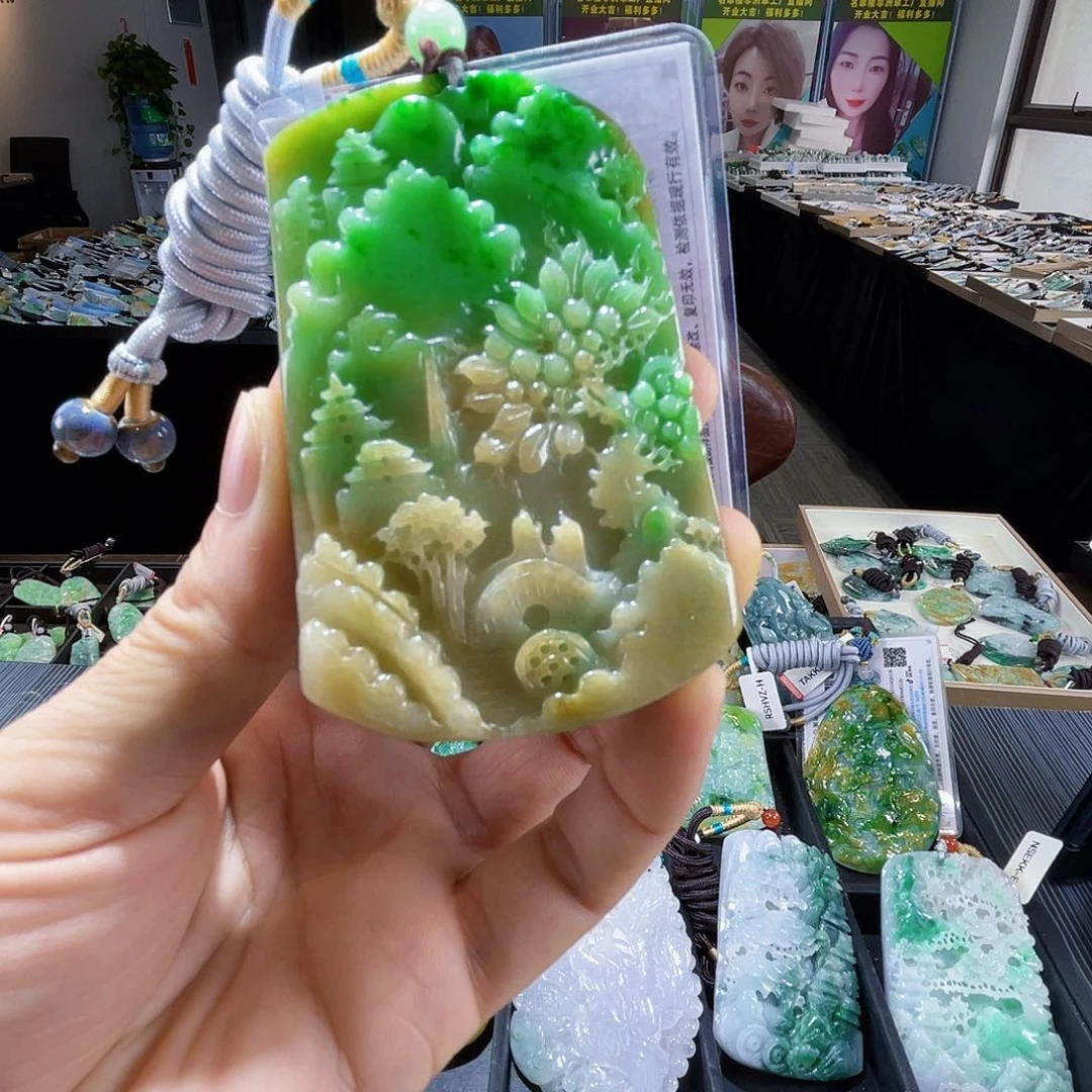 颈饰未镶嵌翡翠广****力一