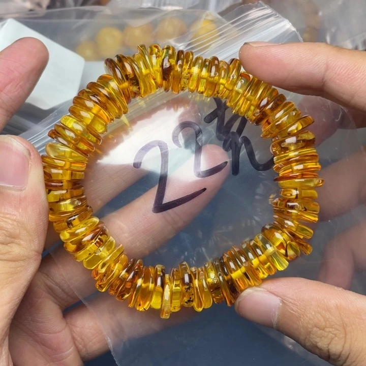 未镶嵌琥珀珠宝奇石
