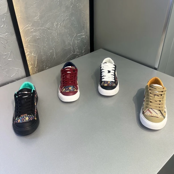 时尚休闲鞋户外休闲鞋男鞋潮流潮鞋帆布鞋鞋子单鞋春季低帮