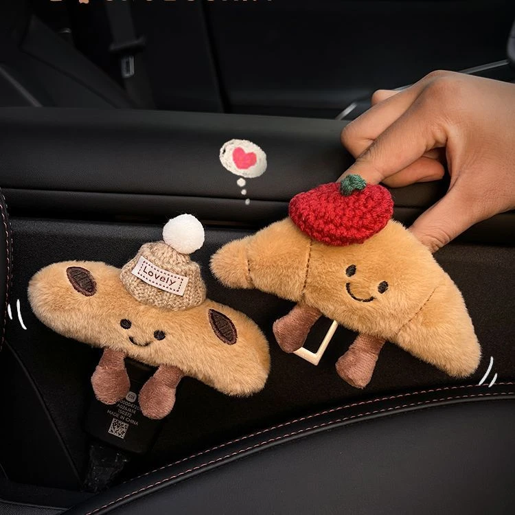 汽车安全插带卡头卡扣车载安全带延长固定器车内装饰牛角包可爱女