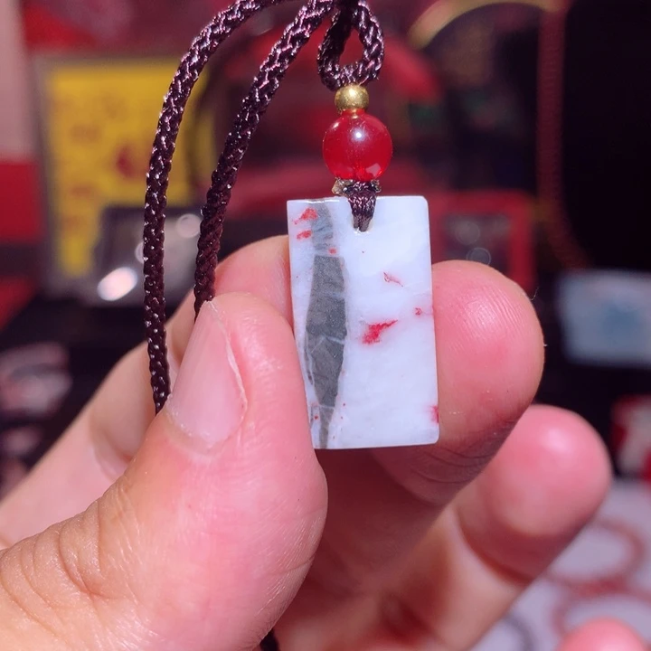 天然辰砂原石无事牌2