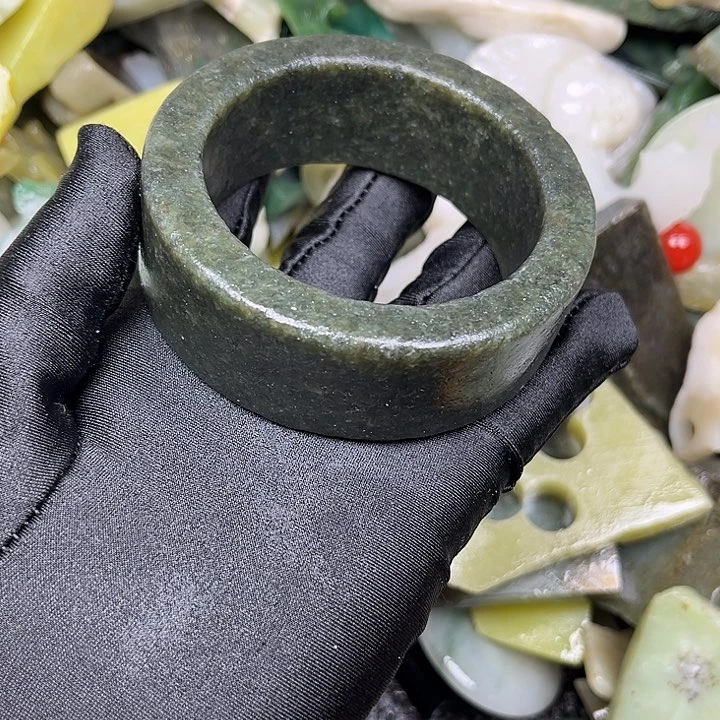 未镶嵌和田玉珠宝奇石