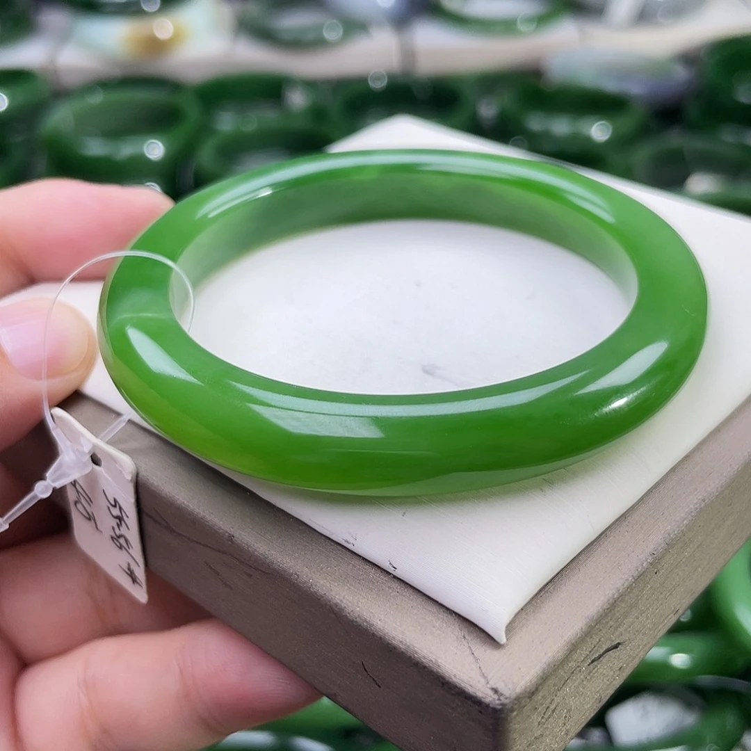 和田玉（碧玉）手镯未镶嵌