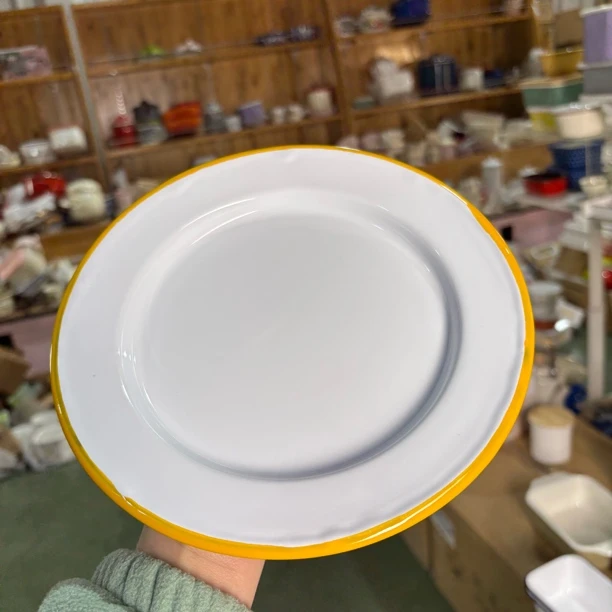 Argon高定欧洲单经典珐琅黄边边20cm餐盘