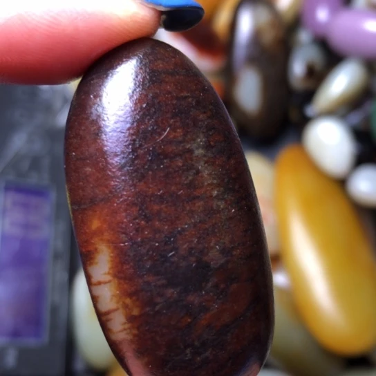 和田玉（翠青玉）未镶嵌珠宝奇石