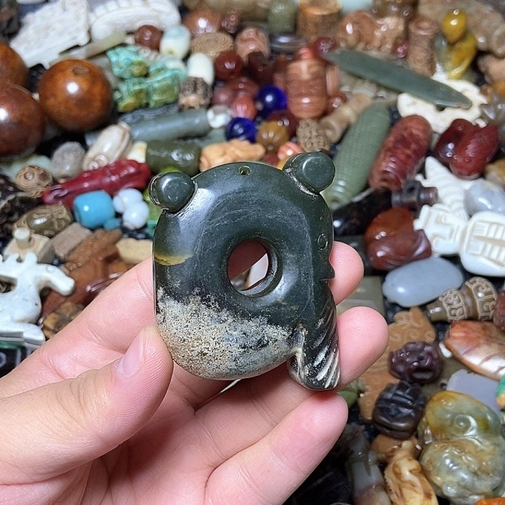 和田玉未镶嵌颈饰51