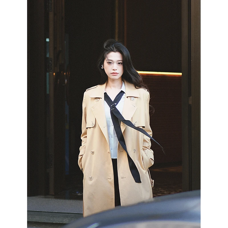 六指导 城市追风 卡其色中长款韩系风衣2025新款高级宽松正肩外套