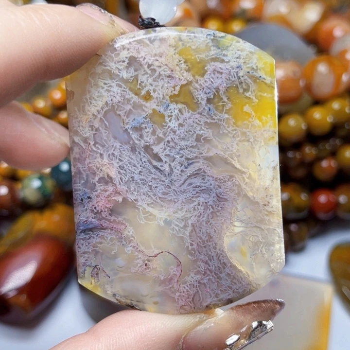 玛瑙/玉髓颈饰未镶嵌