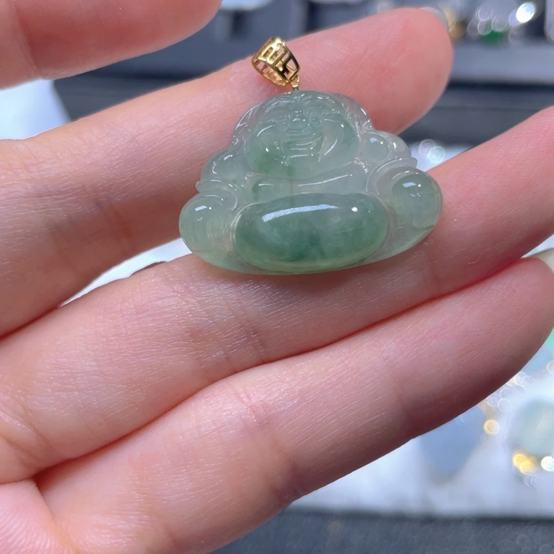 翡翠18K金镶嵌颈饰翡翠