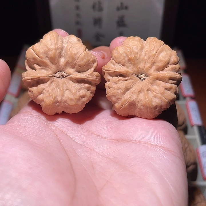 嘀***噜手串/手链核桃蛤蟆头
