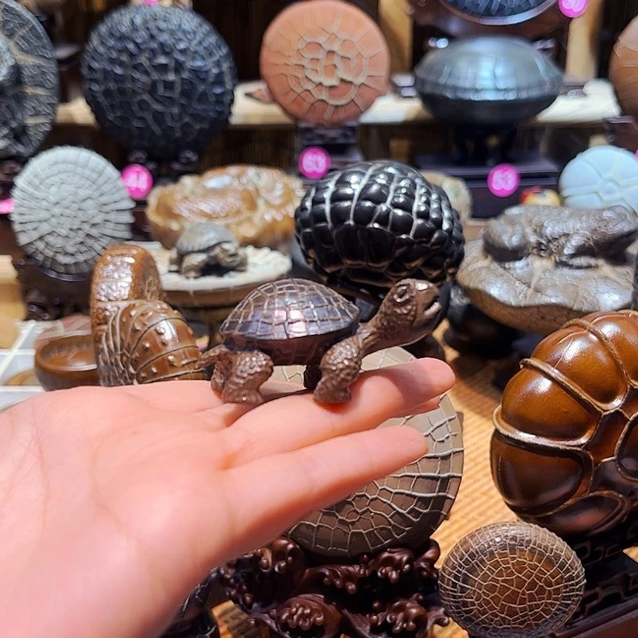 自***宝石材龟纹石精品小龟龟