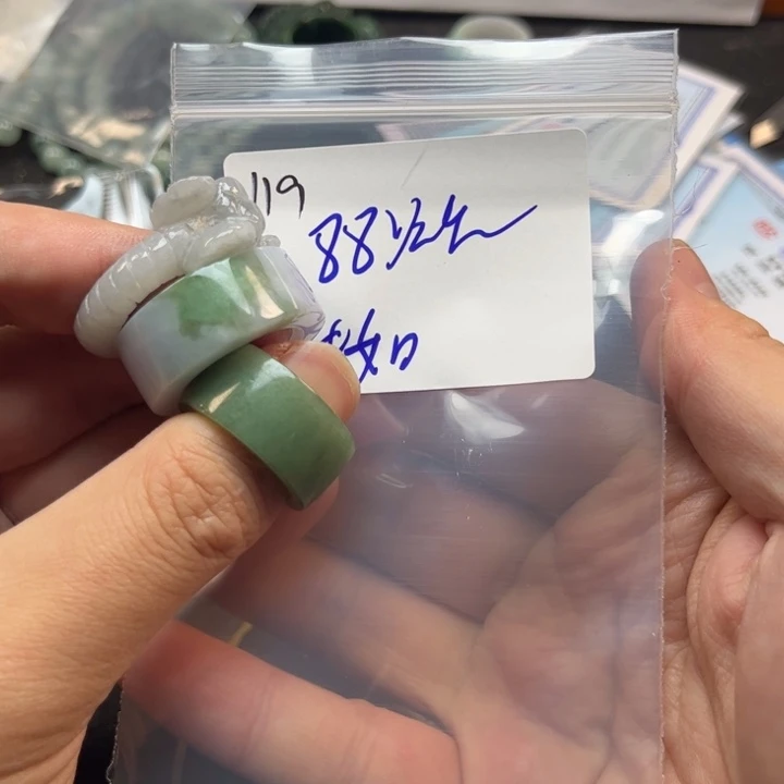 翡翠戒指未镶嵌生****m