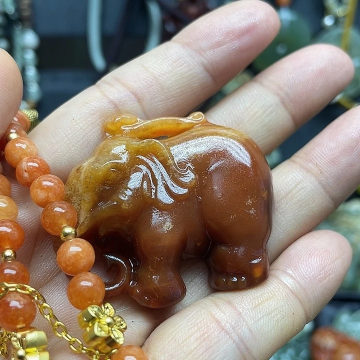 未镶嵌蛇纹石玉颈饰