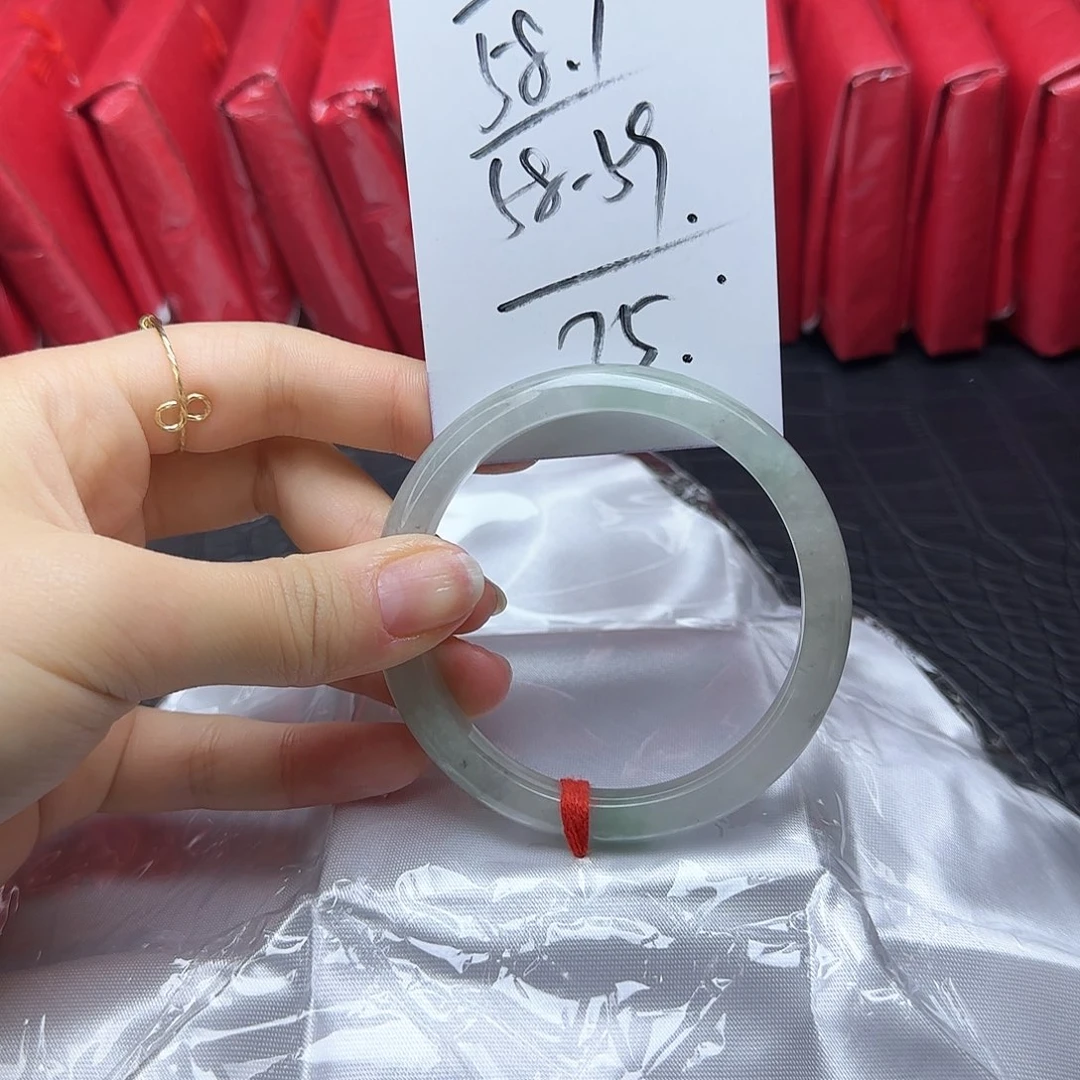 未镶嵌手镯翡翠2