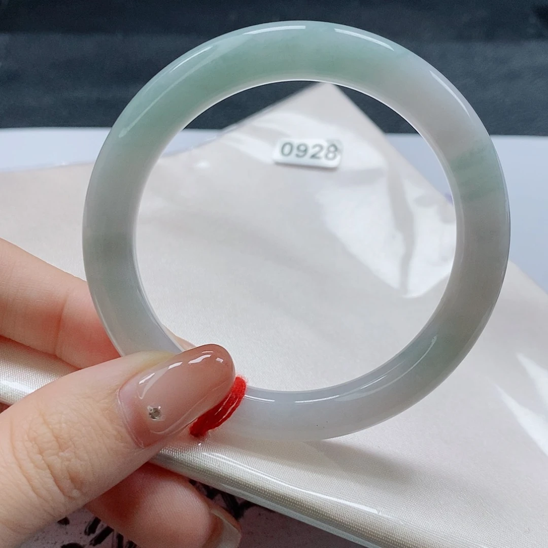 【闪购商品】未镶嵌手镯（圆镯）翡翠425号