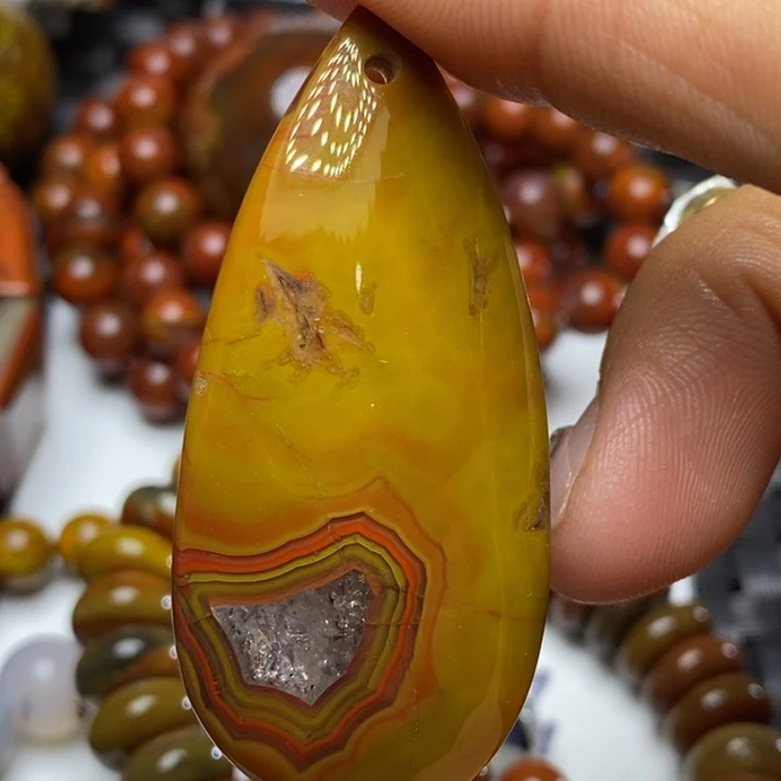 玛瑙/玉髓颈饰未镶嵌